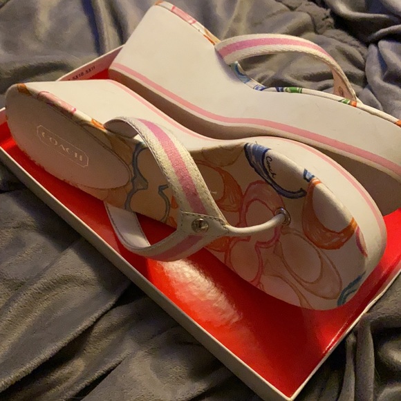 Coach felicity wedge flip flop sandals multicolor logo print on insole. Size 11 - Picture 3 of 5